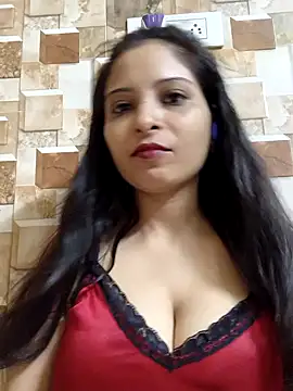QUEEN-ADITI online show from October 21, 10:58 pm