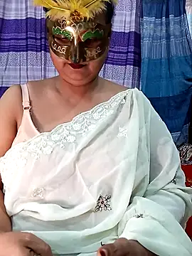 Tanisha-Chy online show from April 28, 5:28 pm