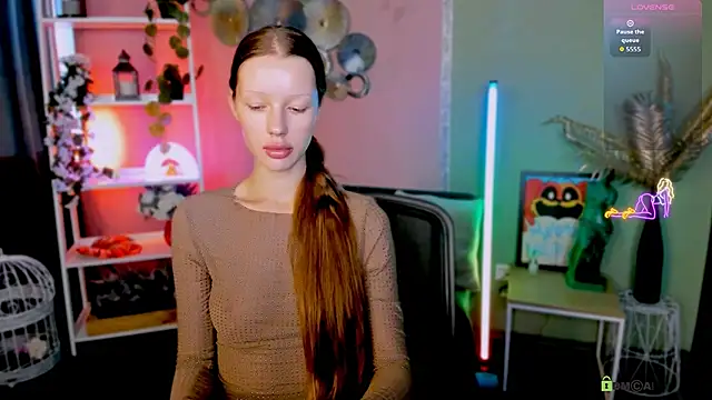 khloebeauty online show from September 16, 1:08 pm