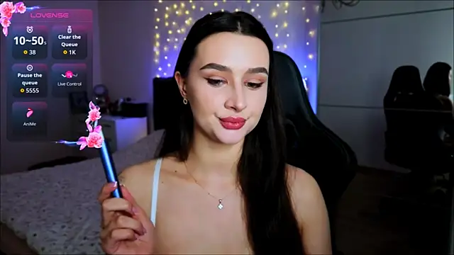 Veronica Larsson online show from July 8, 8:33 pm