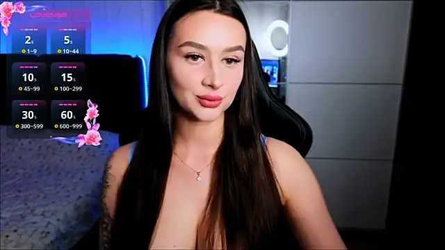 Veronica Larsson online show from July 15, 5:39 pm