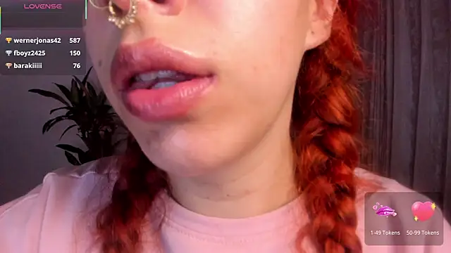 Snapshot of bri_von_dhara__ chatting on September 17, 5:00 pm bri von dhara online show from September 17, 5:00 pm