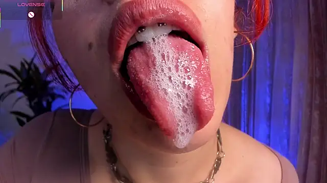 Snapshot of bri_von_dhara__ chatting on September 16, 3:42 pm bri von dhara online show from September 16, 3:42 pm