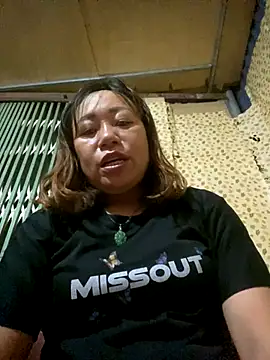 Snapshot of Dunmii chatting on October 14, 11:29 pm Dunmii online show from October 14, 11:29 pm