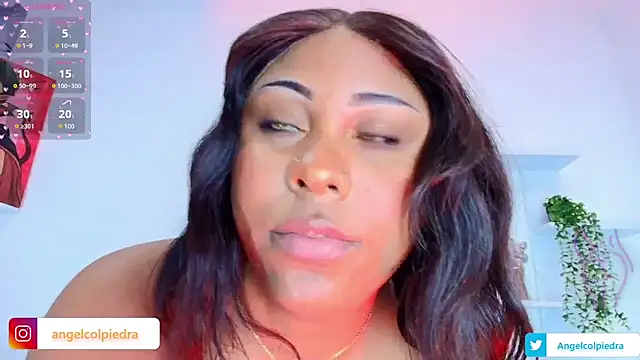 AngelThroatt online show from August 3, 3:39 pm
