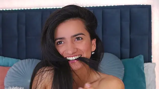 EmilyPrincy online show from January 18, 7:37 am