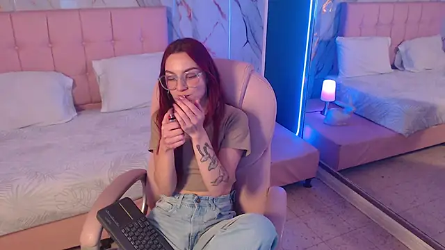 Red kytty6 online show from March 3, 7:25 am