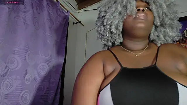ebony NeighborMoans online show from May 5, 3:09 am