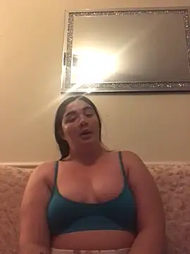 Imogenbabyyy online show from May 14, 9:53 pm