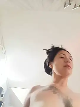 Liahdiaz  online show from July 8, 2:41 pm