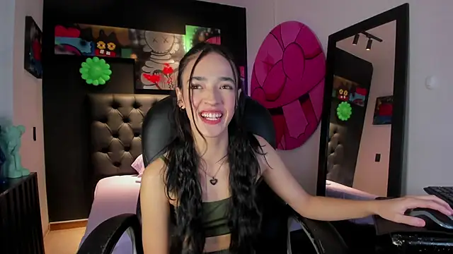 miIa bratz online show from February 11, 7:59 pm