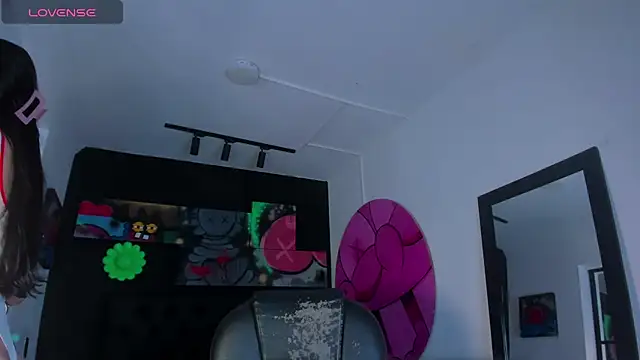 miIa bratz online show from February 17, 7:24 pm