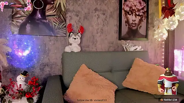 sarawolff online show from December 20, 3:21 am