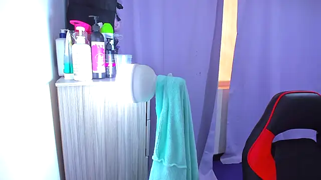 Luna Analya online show from April 28, 3:05 pm