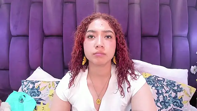megannherrera online show from April 28, 7:18 pm