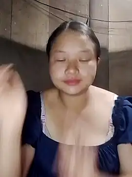 Snapshot of girl-babi chatting on October 15, 1:36 pm girl-babi online show from October 15, 1:36 pm