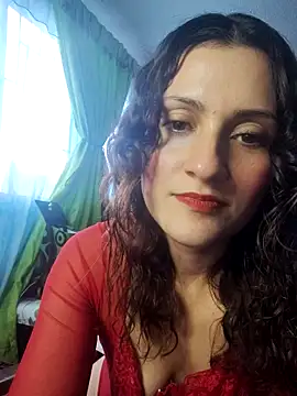 Snapshot of lindasyt chatting on October 3, 9:42 pm lindasyt online show from October 3, 9:42 pm