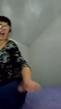 Snapshot of LeemaBean chatting on October 11, 6:10 pm LeemaBean online show from October 11, 6:10 pm