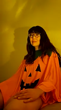 Snapshot of LeemaBean chatting on October 27, 12:39 am LeemaBean online show from October 27, 12:39 am