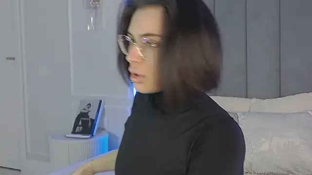 VioletAsh online show from April 28, 4:27 am