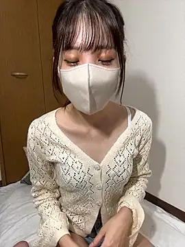 Snapshot of riri__nyan_o0 chatting on October 17, 10:07 am riri nyan o0 online show from October 17, 10:07 am