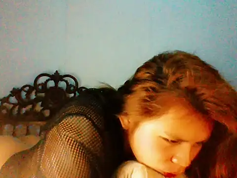 kera metina online show from January 11, 2:38 am