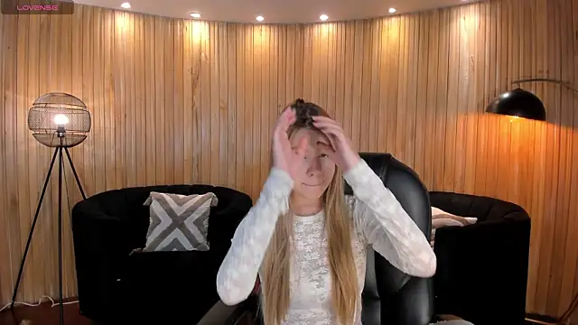 TiffannySins online show from July 18, 8:22 pm
