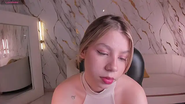 TiffannySins online show from June 10, 3:06 am