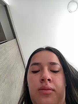Luciaparker03 online show from July 3, 1:39 pm