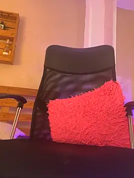  miss mia online show from September 30, 2:12 pm