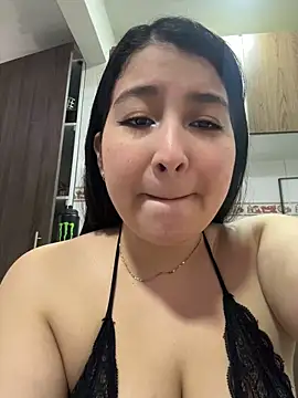evelyn 1702 online show from June 13, 8:06 pm
