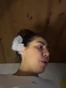 A maddy online show from August 4, 2:06 am