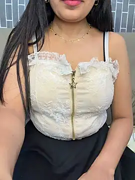 Riya-6969 online show from June 23, 7:01 pm