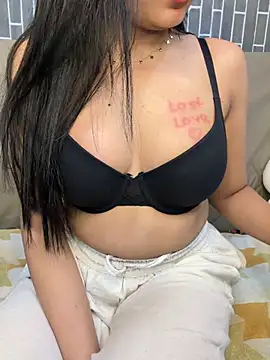 Riya-6969 online show from June 21, 7:51 pm