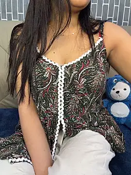 Riya-6969 online show from July 9, 3:14 pm