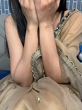Riya-6969 online show from July 8, 1:46 pm