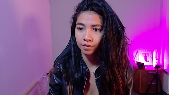 luna roja25 online show from March 19, 12:31 pm