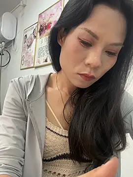 Baby-mmm online show from April 10, 5:02 am