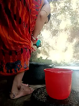 gulapi-gulistan180 online show from October 30, 2:47 am