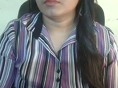 Aanya Hazel online show from November 24, 5:04 pm