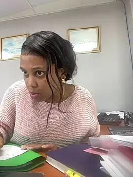 031bubbles online show from June 18, 8:27 am