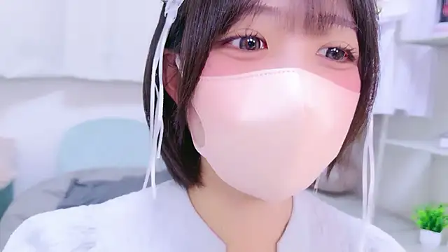 Hinata Sun online show from June 6, 12:00 pm