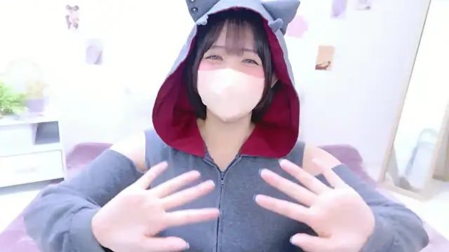 Hinata Sun online show from June 9, 12:37 pm