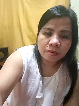 Snapshot of hotlyn45 chatting on October 18, 1:14 pm hotlyn45 online show from October 18, 1:14 pm