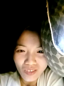 Snapshot of ngan-cute chatting on September 20, 2:59 pm ngan-cute online show from September 20, 2:59 pm