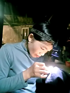 ngan-cute online show from March 8, 2:04 am