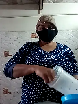 Rakhi sawant143 online show from February 1, 2:43 am