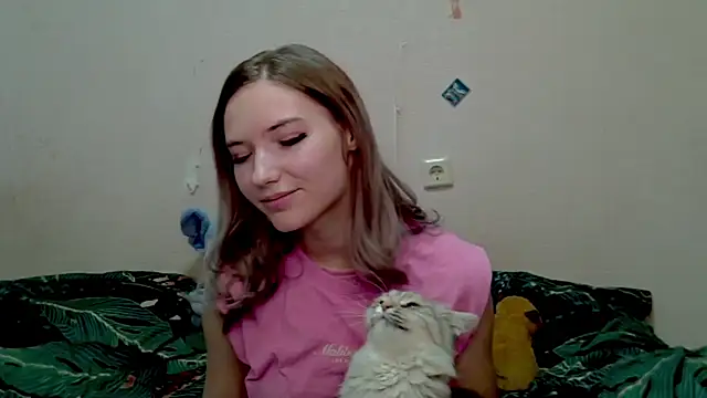 Snapshot of _kikiclark__ chatting on October 19, 2:08 pm kikiclark online show from October 19, 2:08 pm