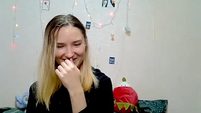 Snapshot of _kikiclark__ chatting on September 21, 8:40 pm kikiclark online show from September 21, 8:40 pm