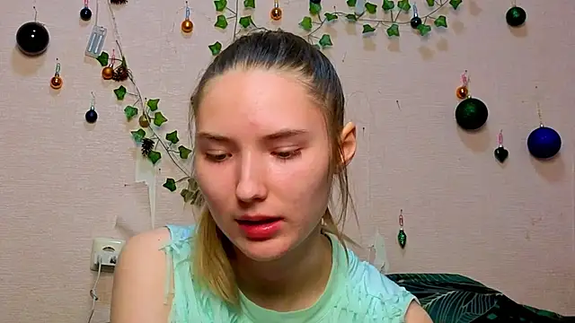  kikiclark   online show from February 15, 8:52 pm